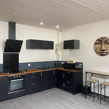 Chaleureux Avec Terrasse En Centre Proche * Saint-Nazaire (Loire-Atlantique)